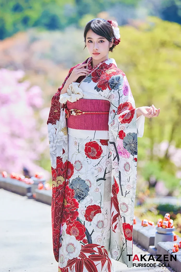 TAKAZENのレンタル振袖 正統派古典　華徒然×吉木千沙都ブランド　白/赤/紅白　牡丹柄/梅柄　片身替わり　華やか　目立つ　天翔天音 【通販可】　LB53