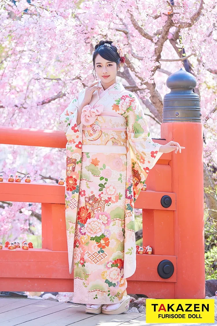 TAKAZENのレンタル振袖 正統派古典　白/ピンク　御所車柄/牡丹柄　吉澤織物/最高級金彩手描友禅　上品　きれいめ　かわいい　清楚　柄小さめ振袖　天翔天音　【通販可】LB54