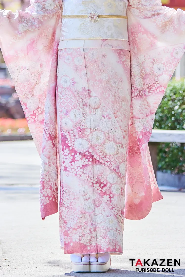 TAKAZENのレンタル振袖 最新作高級古典　ピンク　辻が花　関芳　最高級金彩刺繍絞り友禅　ラメ入り生地　かわいい　煌びやか　綺麗　スワロフスキー付き振袖　天翔天音　【通販可】　LB56