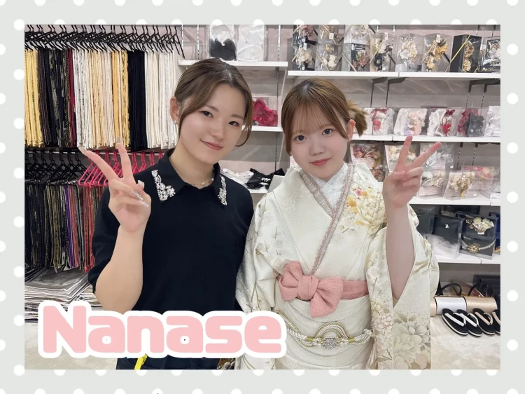 TAKAZEN奈良店でお写真プランのお振袖を選んで頂いた2027年成人のお客様