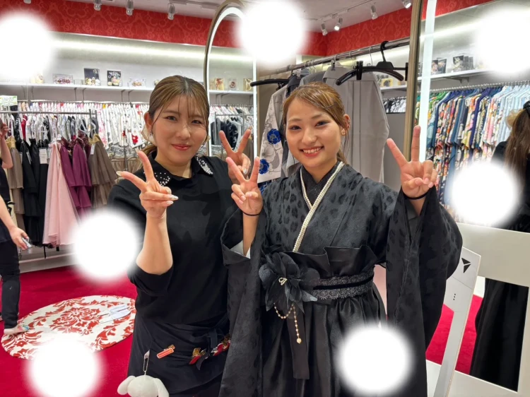 大阪梅田卒業式袴レンタル　TAKAZENオリジナル　ヘップバーン袴