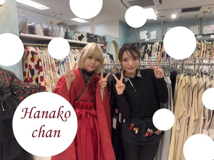 ヘップバーン新作ドレス袴　赤色　立体花　バルーン袴　レースインナーコーデ