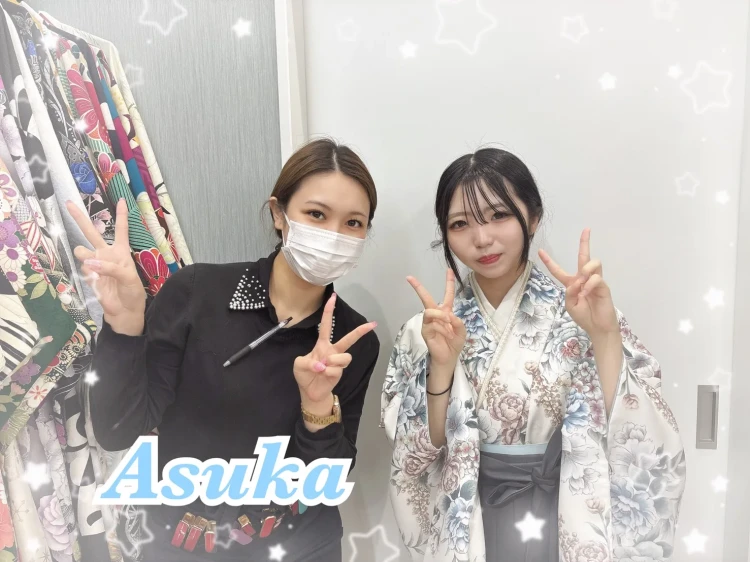 くすみブルーでイマドキ可愛い卒業式袴　橿原市で袴レンタルするならTAKAZEN橿原店