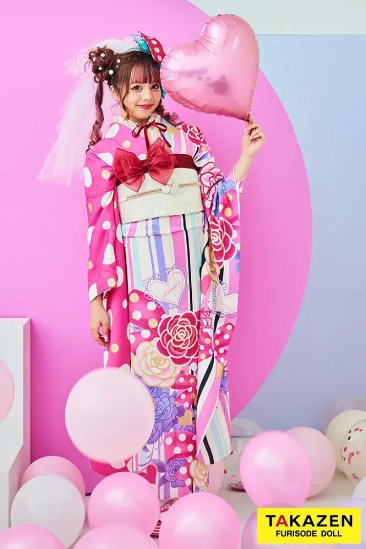 ピンクの量産型振袖にツインテールヘアを合わせた甘め成人式スタイル