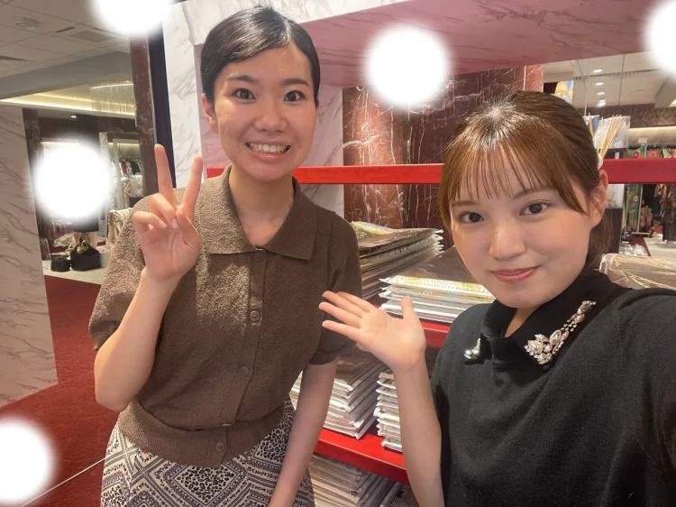 TAKAZEN東京表参道店Flagshipで白ピンクの立体ローズの袴コーデをフォトプランでご契約いただいたお客様のご紹介