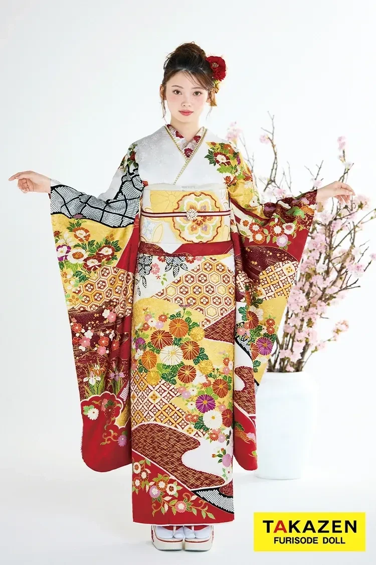 TAKAZEN橿原店本日のスタッフオススメ振袖は豪華な柄のプレミアム古典のお振袖