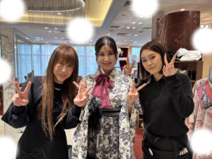 TAKAZEN東京表参道店Flagshipでオリジナルの巻きスカート袴をご契約いただいたお客様のご紹介。