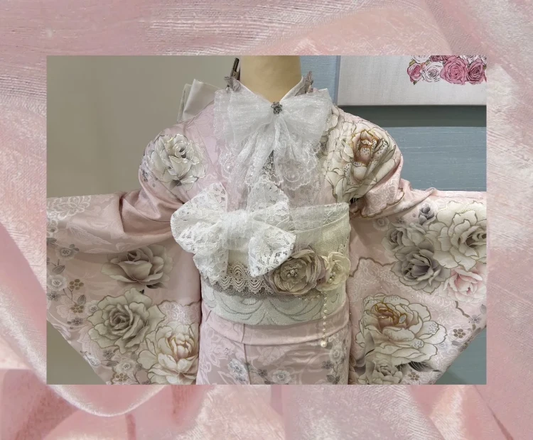 TAKAZEN堺店スタッフオススメヘップバーンコスメカラーピンク振袖上半身コディネート紹介