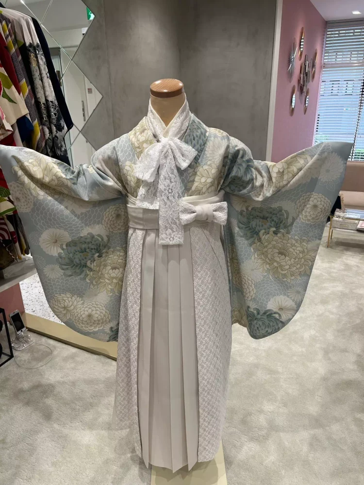 TAKAZEN姫路店　姫路市　卒業式　袴　加古川卒業式袴　水色袴　レース袴　リボン　イマドキ　淡色