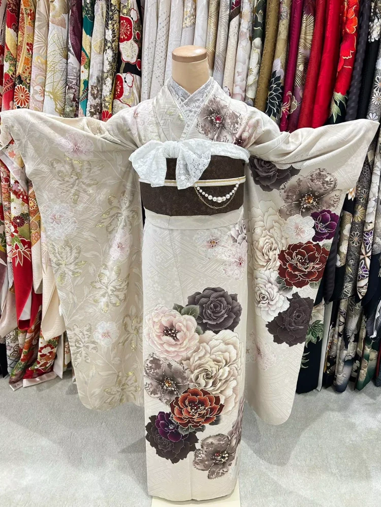 TAKAZEN姫路店　姫路市　加古川市　振袖レンタル　加古川振袖　おしゃれ　可愛い　人と被らない　薔薇柄