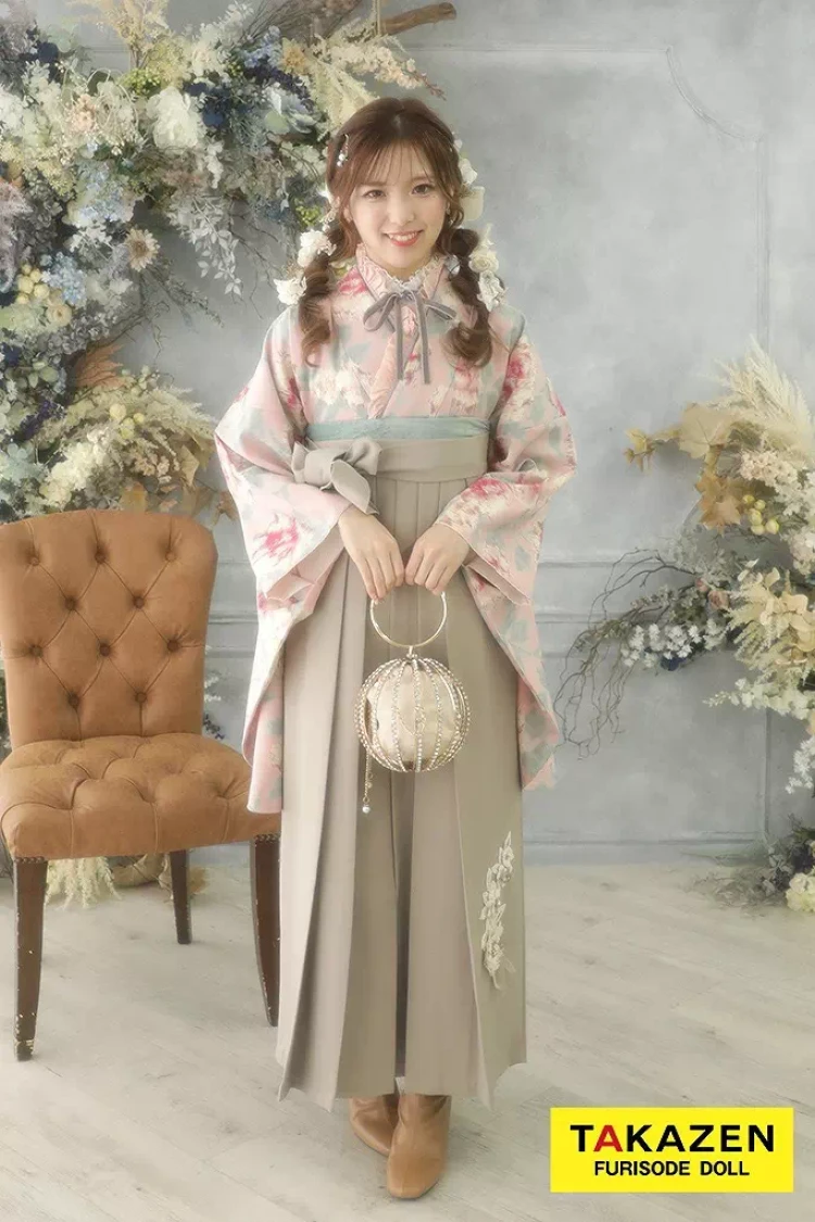 TAKAZEN神戸旧居留地店今大人気♡タカゼンの「ジル系袴」をご紹介！