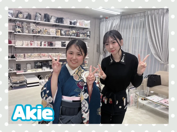 TAKAZEN奈良店で卒業袴のお写真プランに決定されたお客様
