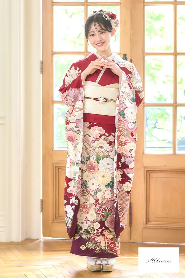 TAKAZENのレンタル振袖 正統派古典　赤　吉祥紋様　はんなり　上品　定番　和柄　王道デザイン【通販可】K1342