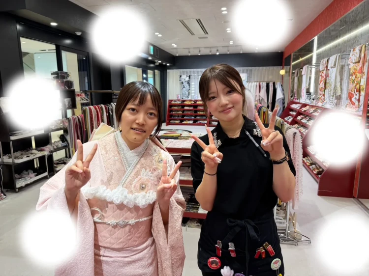 大阪梅田　成人式振袖レンタル　TAKAZENオリジナル　ヘップバーン　ピンク色お振袖