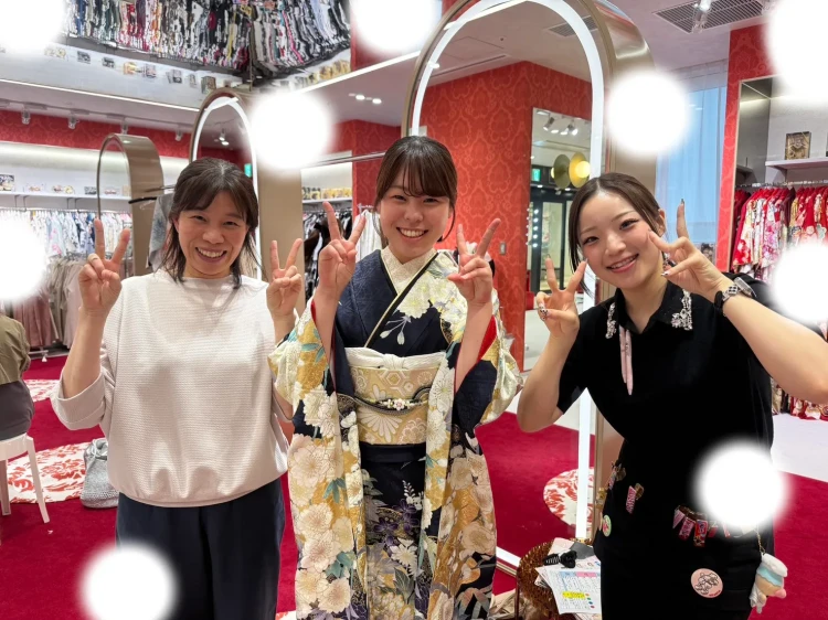 成人式　前撮り　梅田　紺色　振袖　古典柄