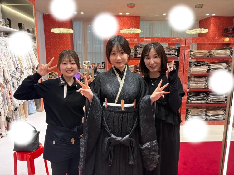 大阪梅田袴レンタル　卒業式レンタル　黒色袴