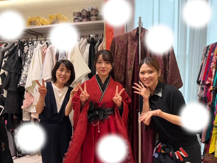 大阪梅田卒業式袴レンタル　TAKAZENオリジナル　ヘップバーン袴