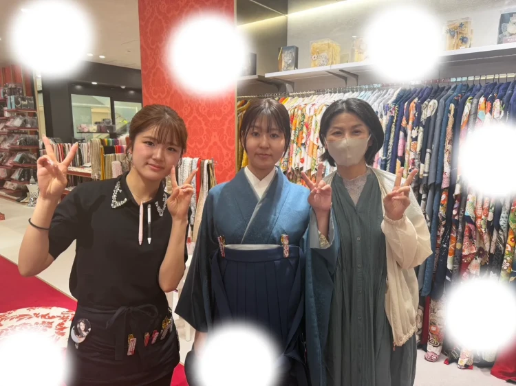卒業式の袴をレンタルするならTAKAZEN　無地で可愛いかっこいい袴