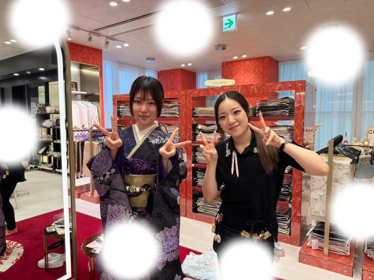 大阪でオシャレで可愛いお振袖をお探しの方　可愛いコーディネートをしたいならTAKAZEN大阪梅田