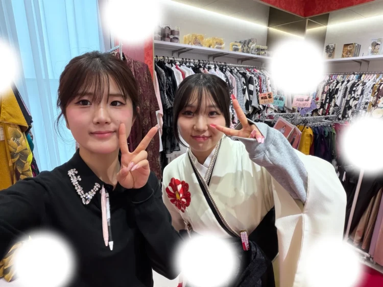 大阪で袴のレンタルするならTAKAZEN梅田本店　レトロで可愛い袴