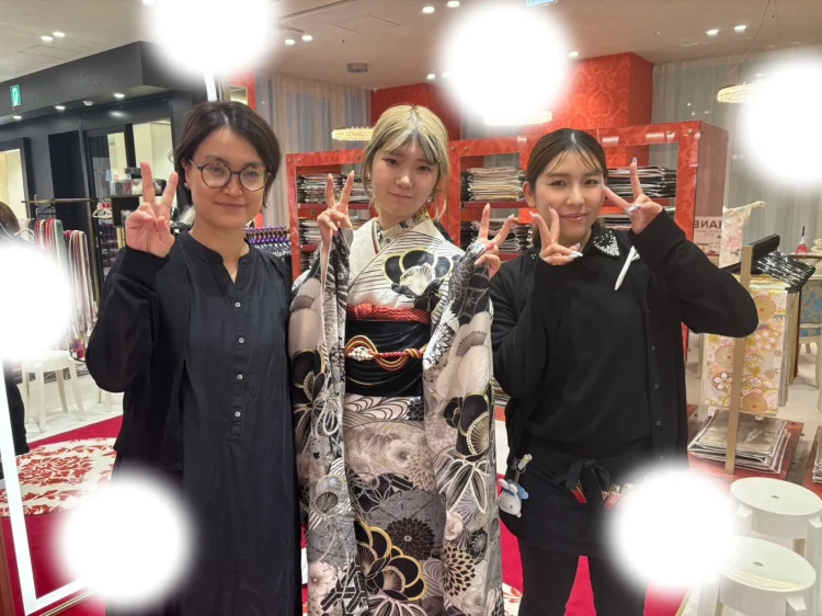 2028年成人で中村リサ着用振袖をご契約されたお嬢様
