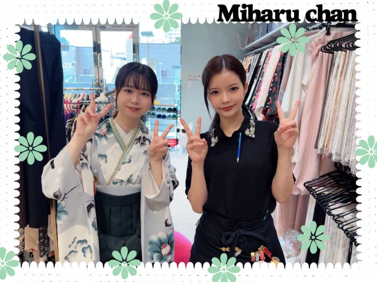 青の袴コーデに決定したお嬢様をご紹介