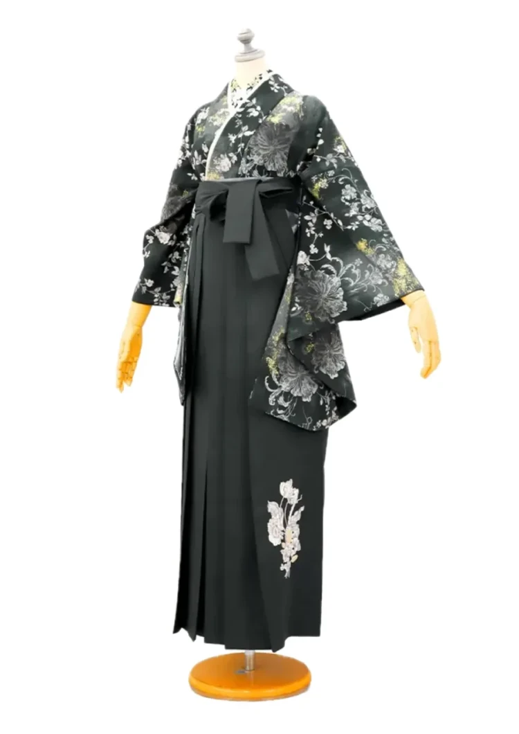 TAKAZEN東京表参道店FlagshipのJILL STUARTブランド袴のご紹介。黒色袴コーデ。