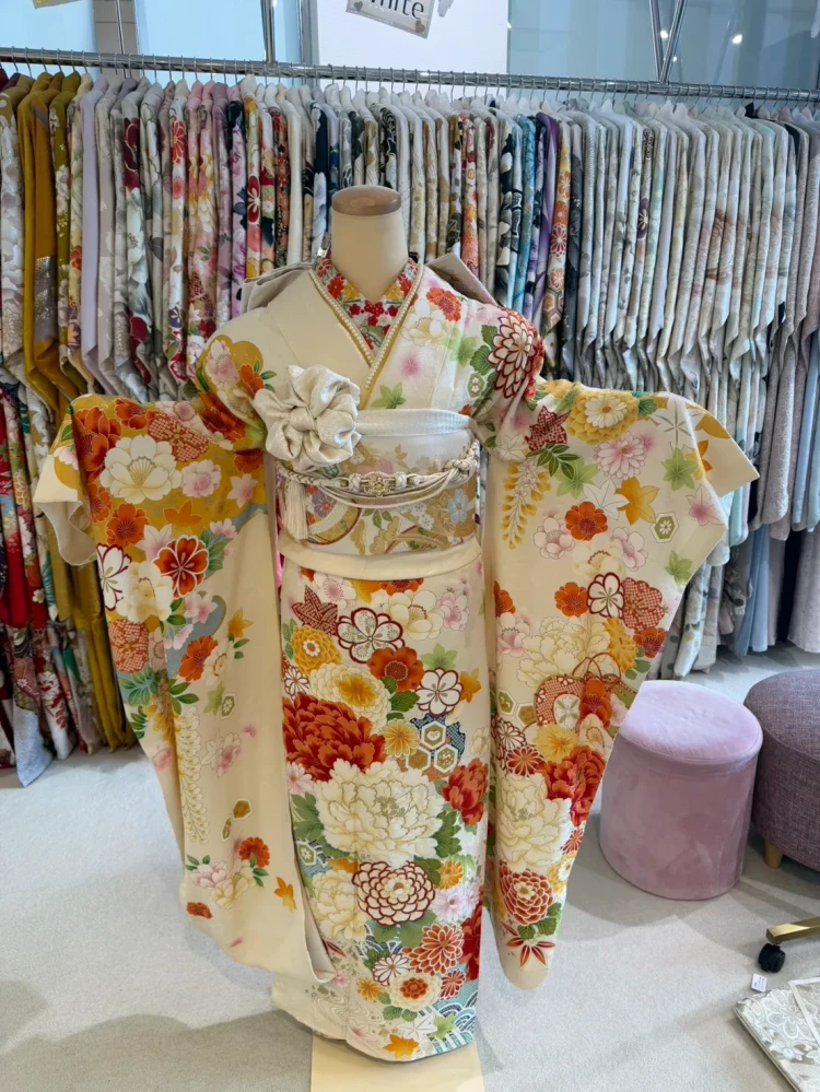 黄色の古典柄お振袖のおススメコーディネート