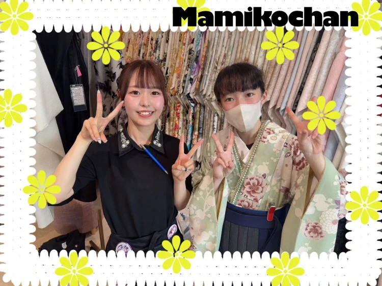 ネイビーの袴コーデに決定したお嬢様をご紹介
