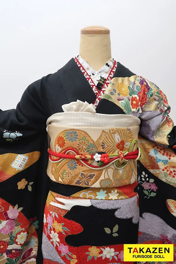 TAKAZENのレンタル振袖 格安正統派古典 黒 吉祥紋様 おしとやか 大人っぽい 【通販可】M35