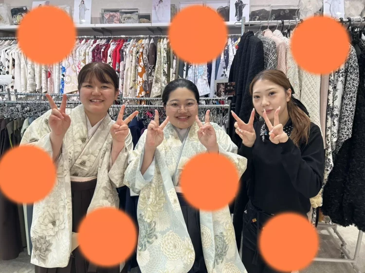 お友達同士でのご来店でイマドキな袴コーデのお客様紹介です♡