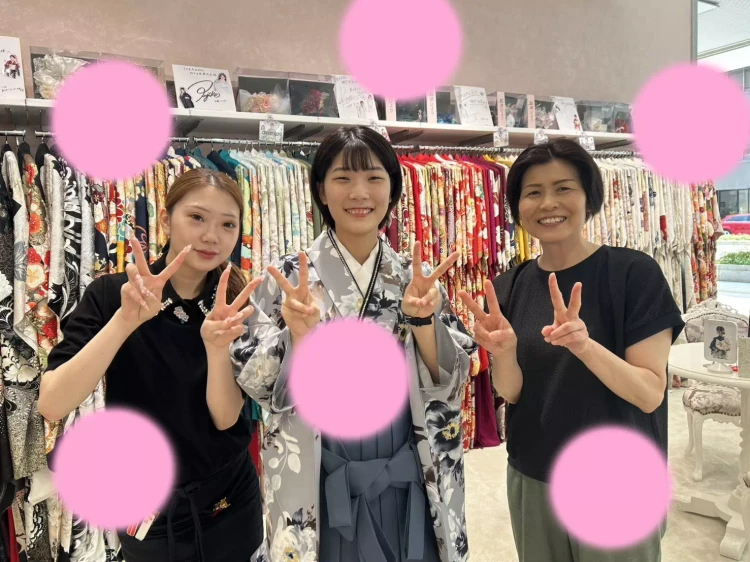 水色小振袖と紺色袴コーデの姫ちゃんのご紹介