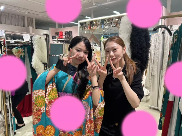 ターコイズブルーのレトロ古典お振袖のお嬢様