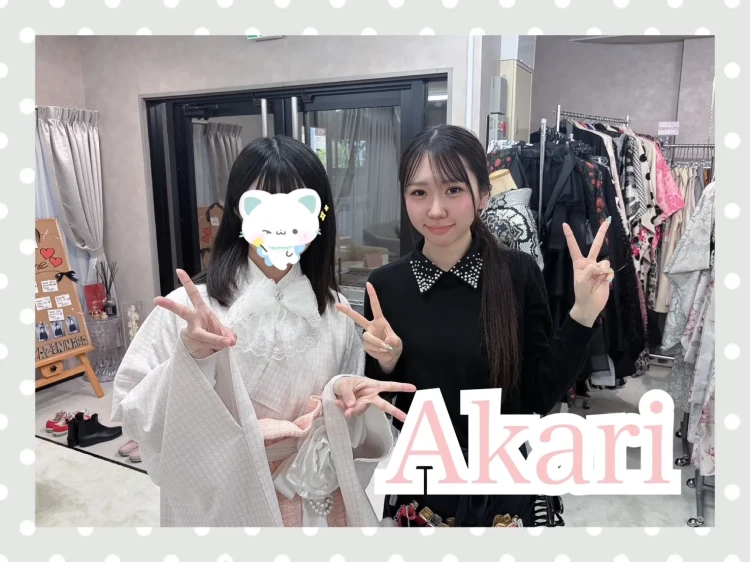 TAKAZEN奈良店でヘップバーンドレス袴のピンクをご契約されたお客様の写真