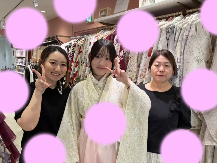 2027年卒業のピンクのドレス袴の姫ちゃん紹介