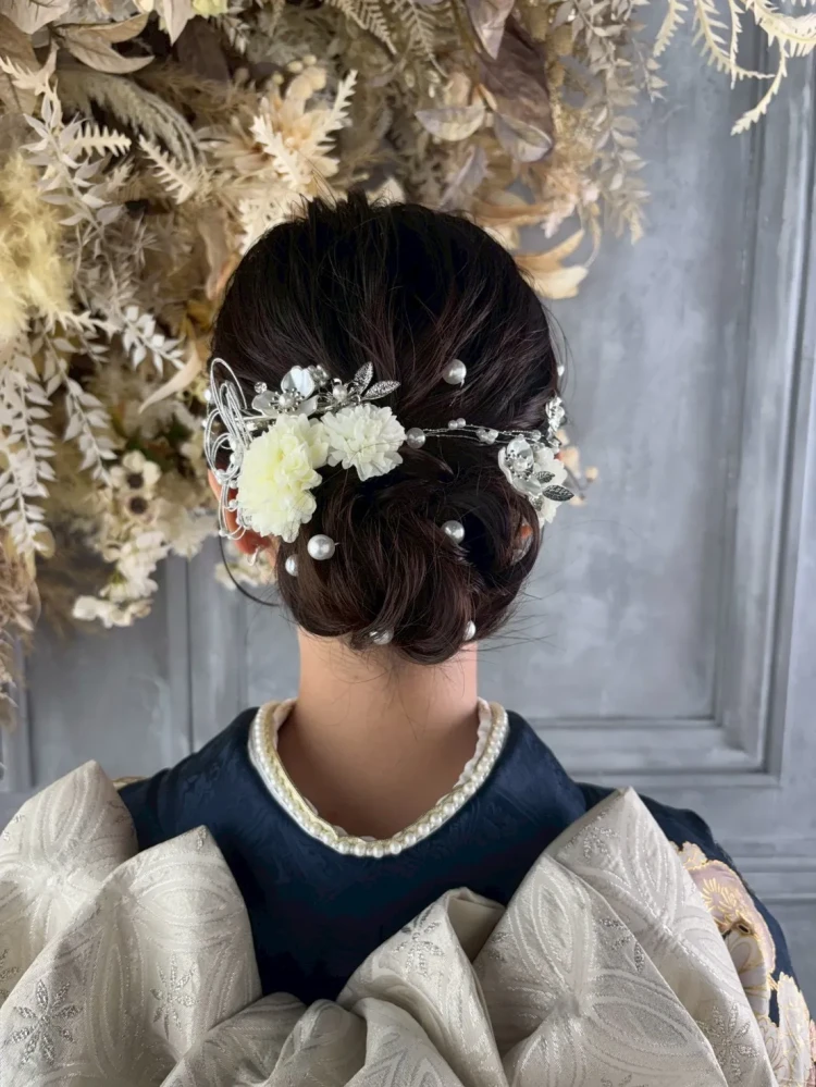 振袖に合うかわいいヘアアレンジ特集 ふわふわシニヨン