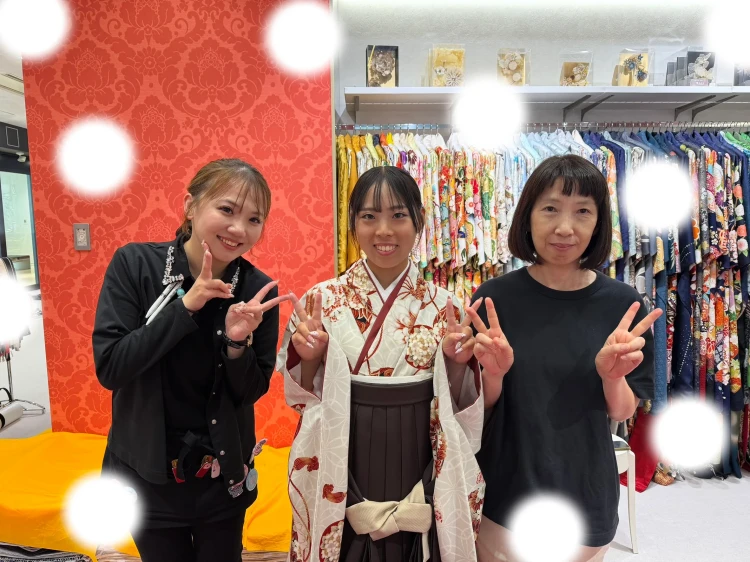 成人式　卒業式　TAKAZEN 袴レンタル　くすみカラー袴