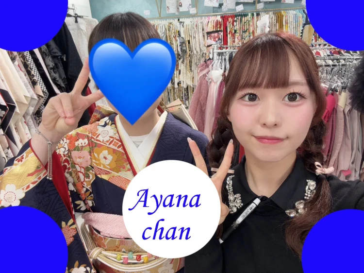 TAKAZEN心斎橋店で紺色のお振袖に決めたお客様の写真
