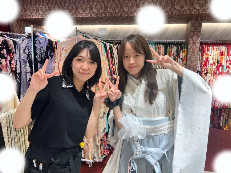 TAKAZEN東京表参道店Flagshipで水色の袴コーデを卒業式レンタルでご契約いただいたお客様のご紹介