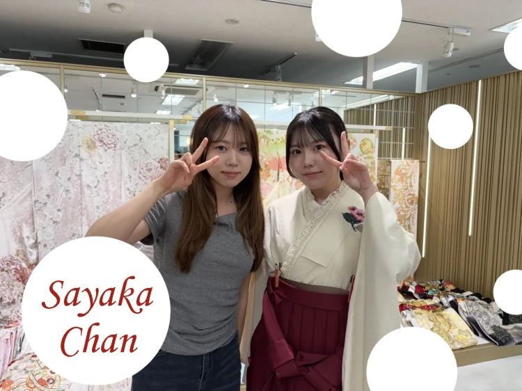 白のレトロに赤の袴に決定したお嬢様のお写真