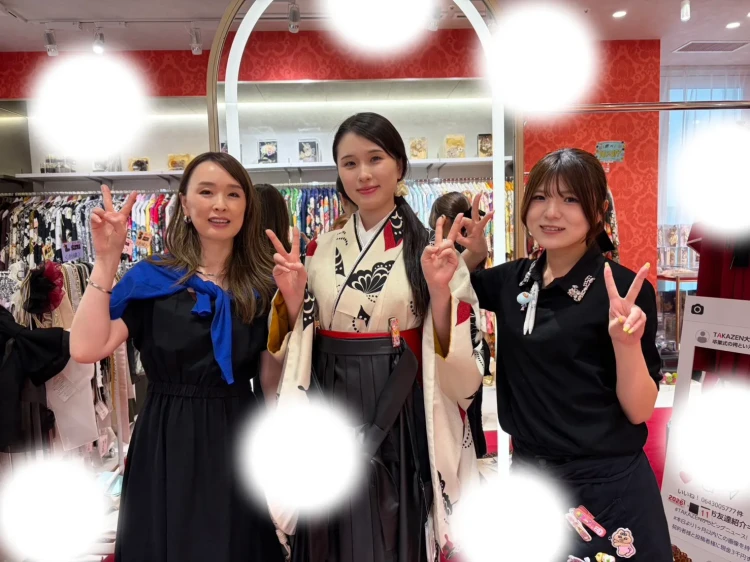 大阪梅田で袴のレンタルかわいい　シンプルな袴