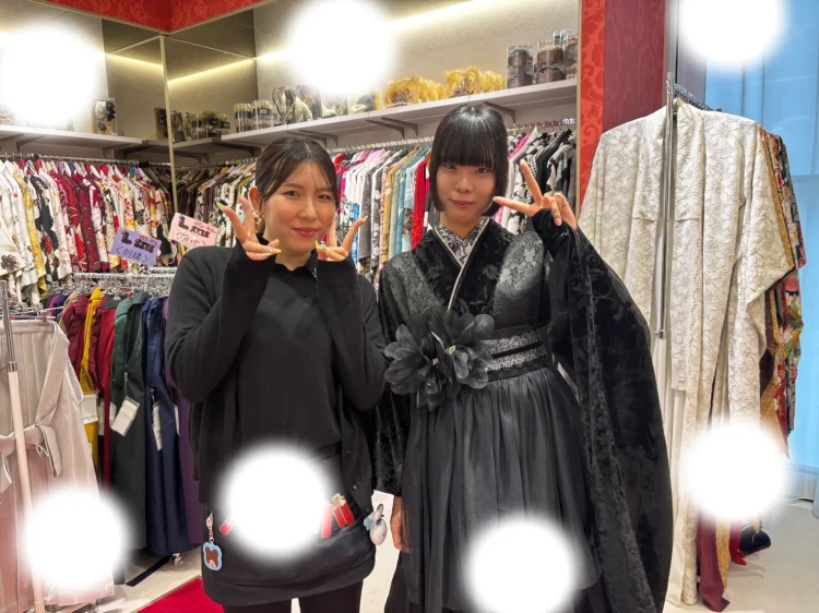 卒様式　袴レンタル　大阪梅田　ドレス袴　黒色袴