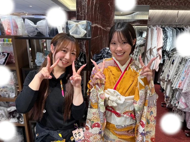 TAKAZEN東京表参道店Flagshipで正統派古典の黄色いお振袖をレンタルでご契約いただいたお嬢様のご紹介。