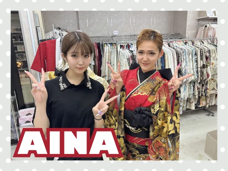 TAKAZEN奈良店で赤色のキラキラ鯉が施された派手なお振袖に決定されたお客様