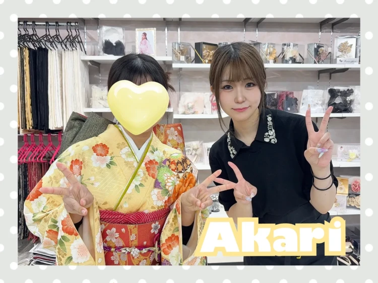 華やかな古典柄の黄色のお振袖でご結婚式に参列されるお客様