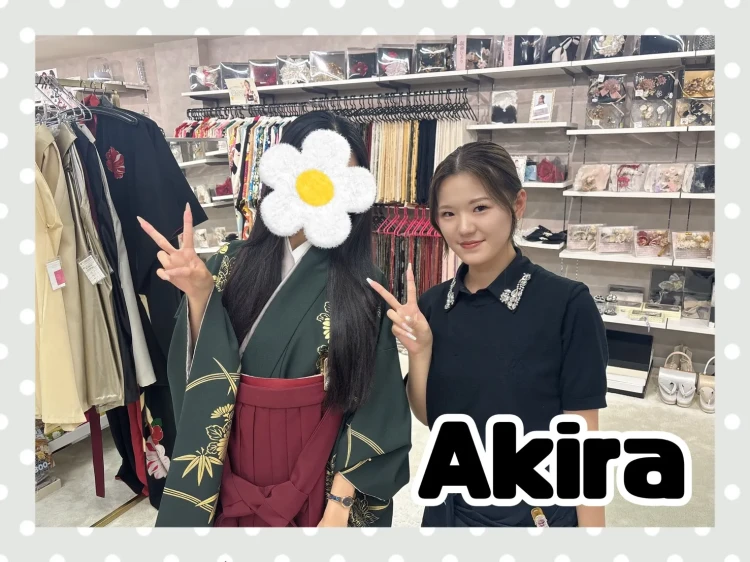 TAKAZEN奈良店で深緑×えんじの袴をご契約されたお客様の写真