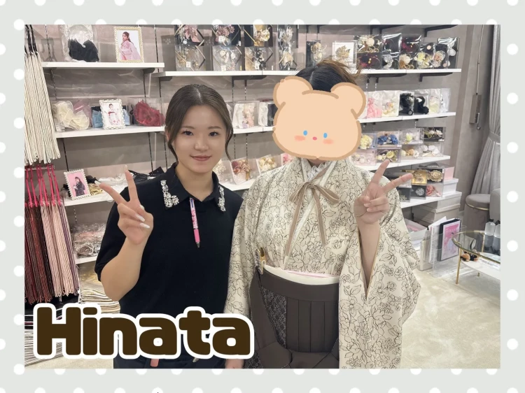 TAKAZEN奈良店でブラウン/茶色のくすみカラー袴をご契約されたお客様の写真
