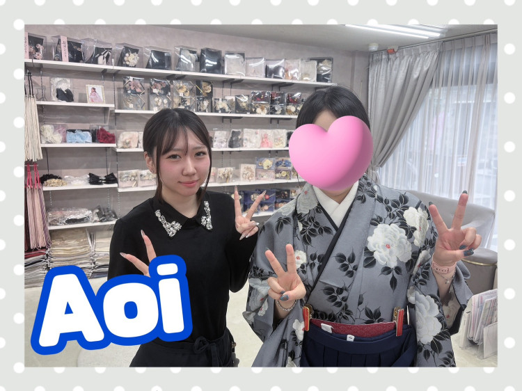 TAKAZEN奈良店で大人可愛いブルーグレーの袴に決定されたお客様