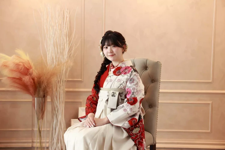 TAKAZEN姫路店オススメの袴前撮りのポージング特集。