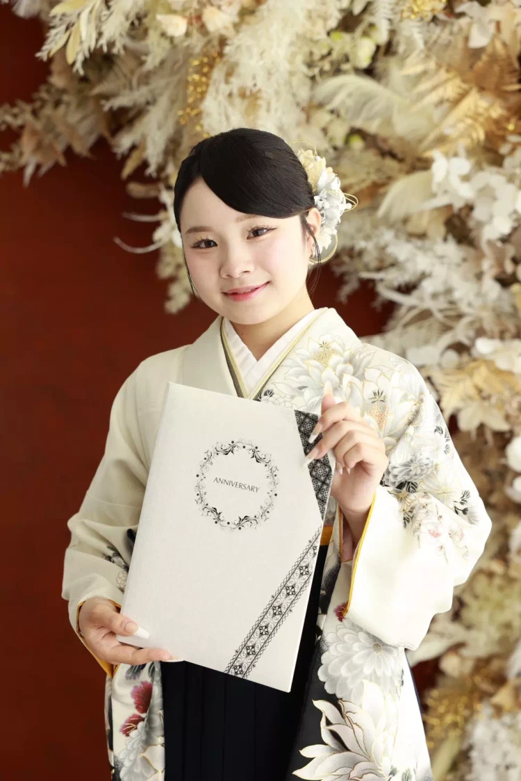 TAKAZEN姫路店オススメの袴前撮りのポージング特集。